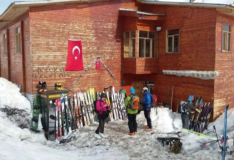 Kackar Pension