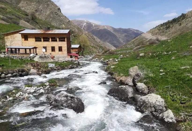 Kackar Pension