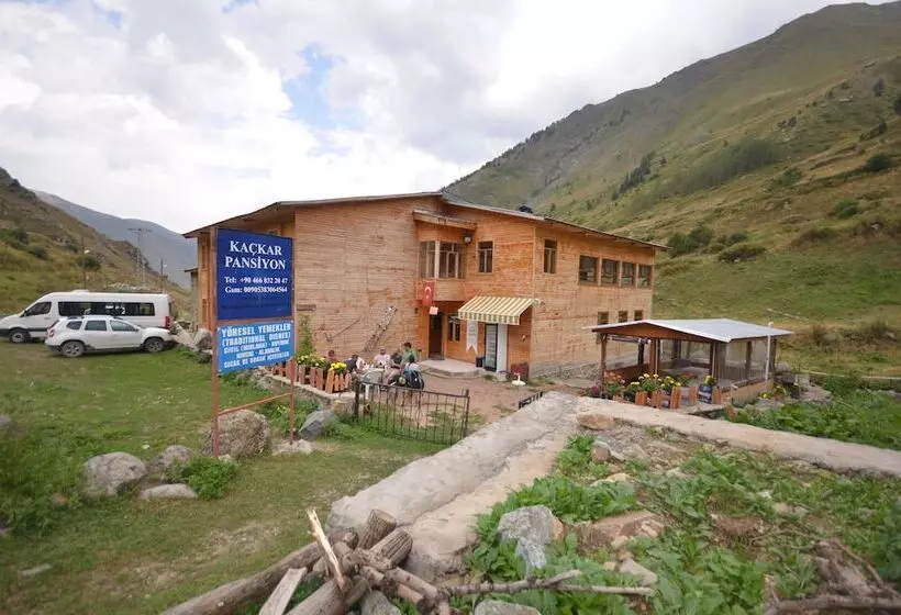Kackar Pension