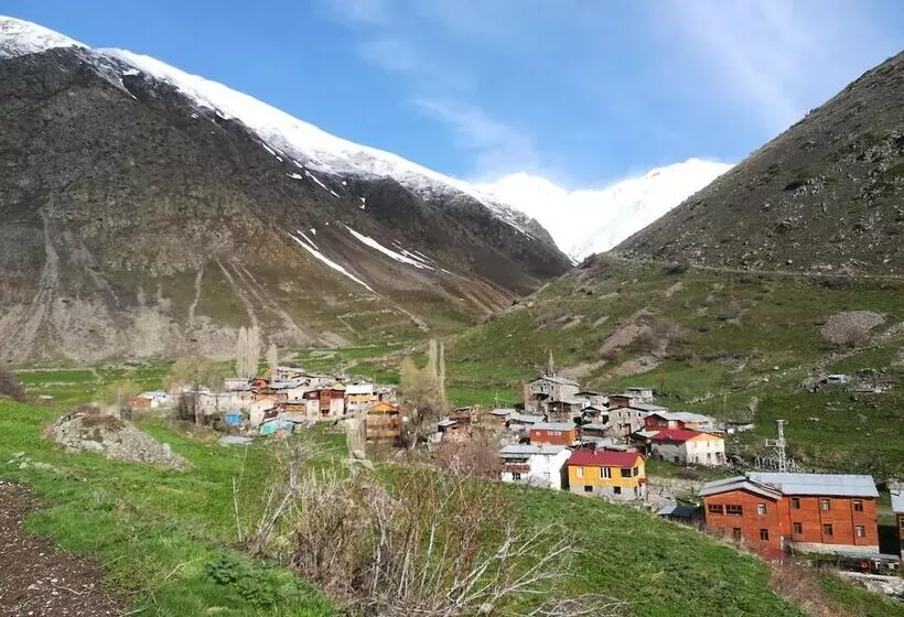 Kackar Pension