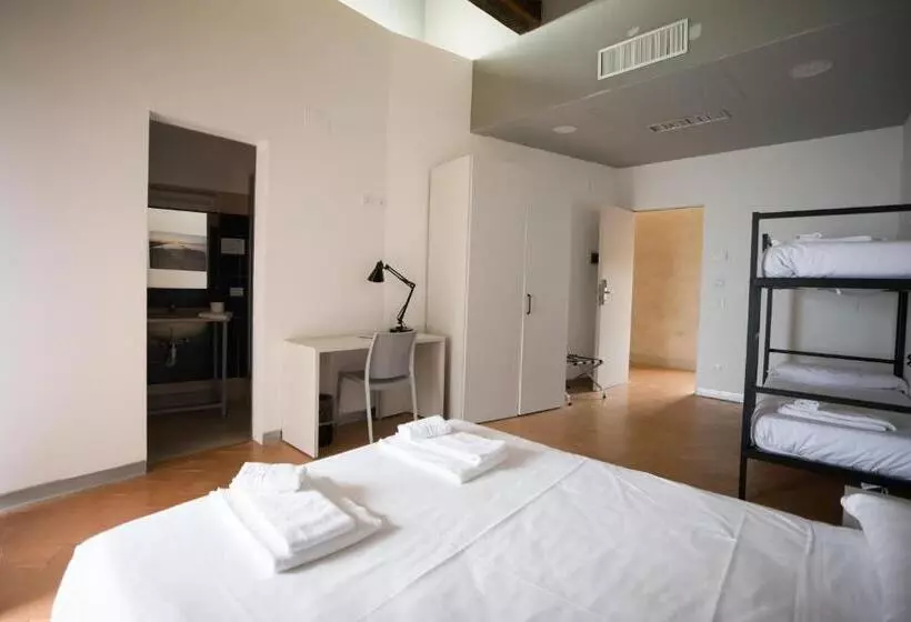 Ostello Del Castello Di Santa Severa