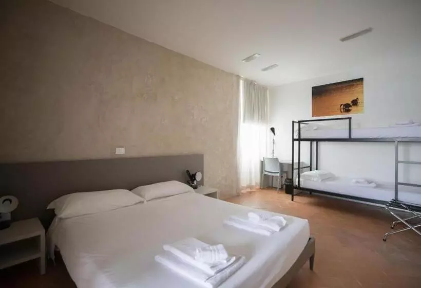 Ostello Del Castello Di Santa Severa