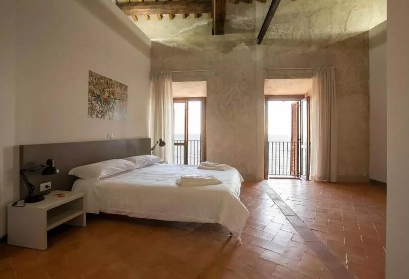 Ostello Del Castello Di Santa Severa