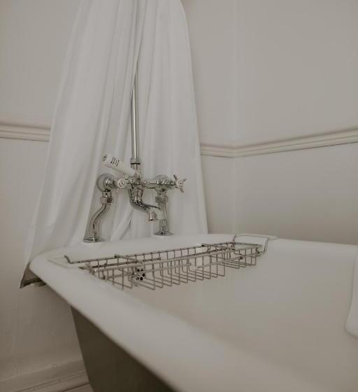 膳宿费 Allington Manor