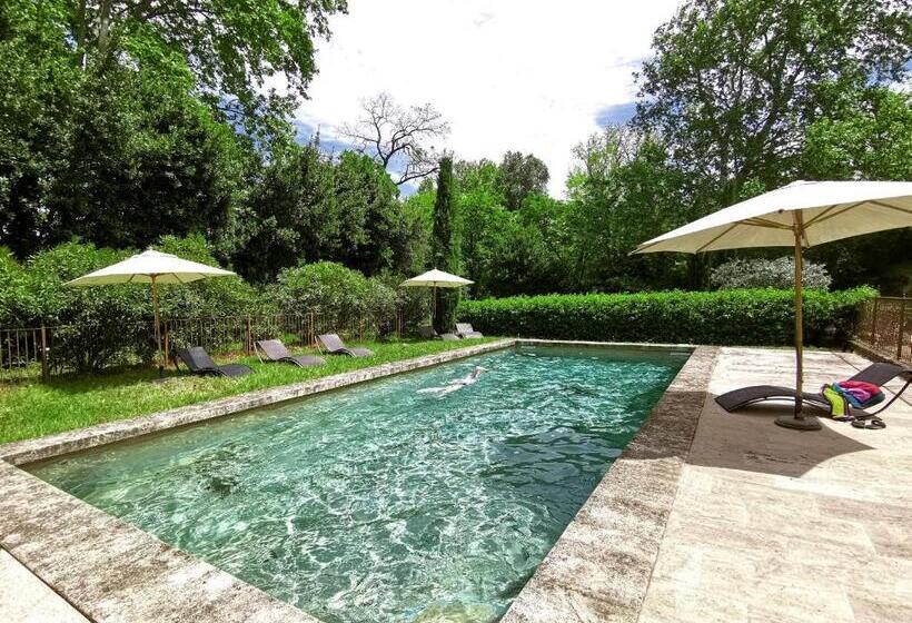 ペンション La Bastide Du Farfadet