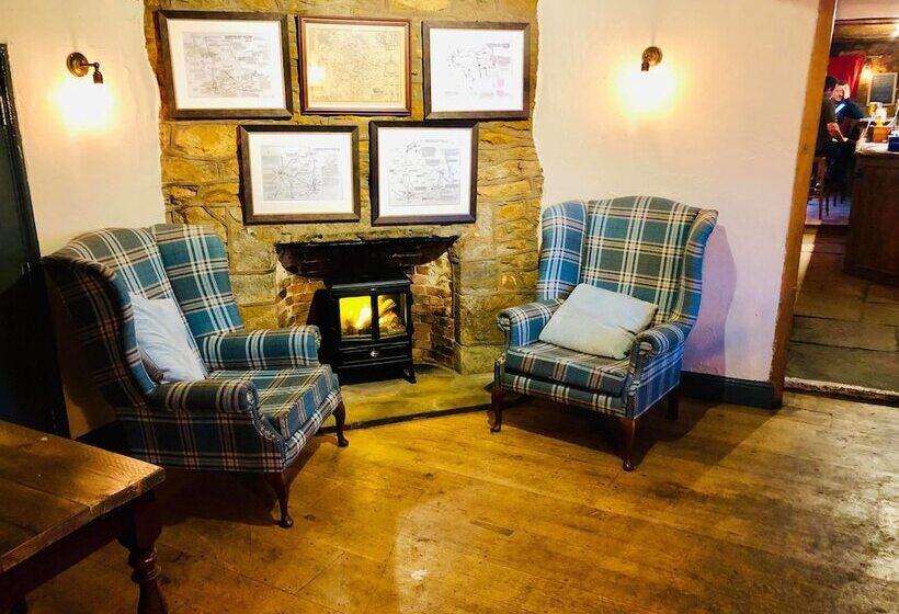 The Hollybush Inn And B&b