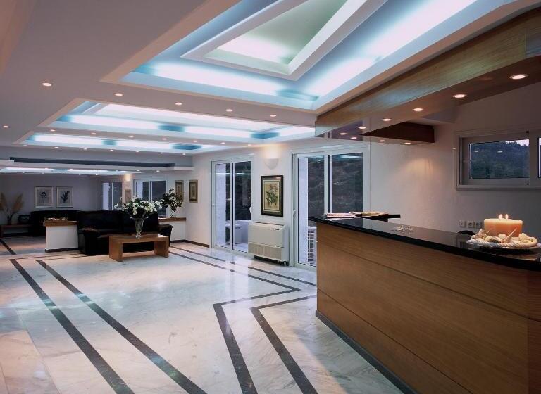 Cape Kanapitsa Hotel & Suites