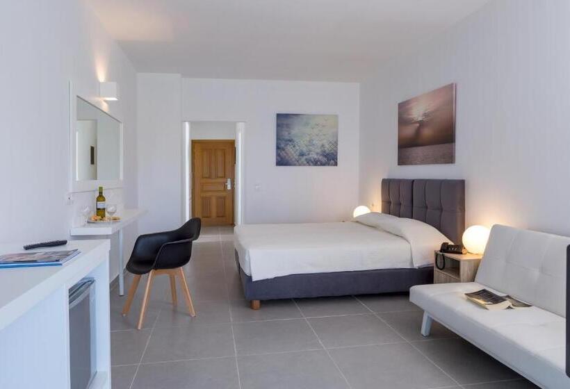 Cape Kanapitsa Hotel & Suites