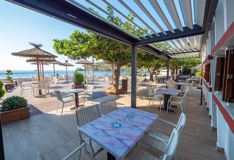 Ciudad De Vacaciones Cala Montjoi