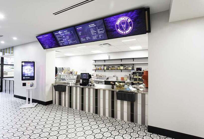 Hilton Niagara Falls/fallsview Hotel & Suites