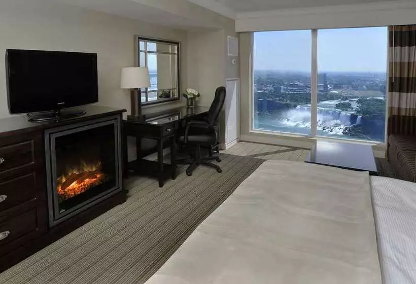 Hilton Niagara Falls/fallsview Hotel & Suites