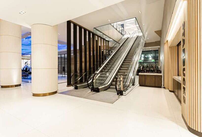 Hilton Niagara Falls/fallsview Hotel & Suites