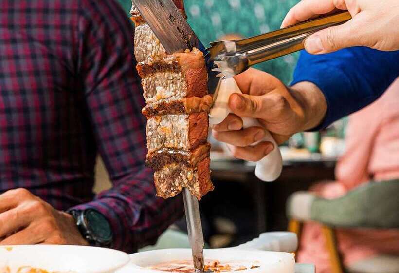 Hilton Niagara Falls/fallsview Hotel & Suites