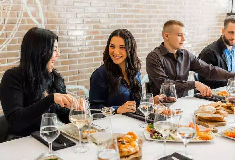 Hilton Niagara Falls/fallsview Hotel & Suites