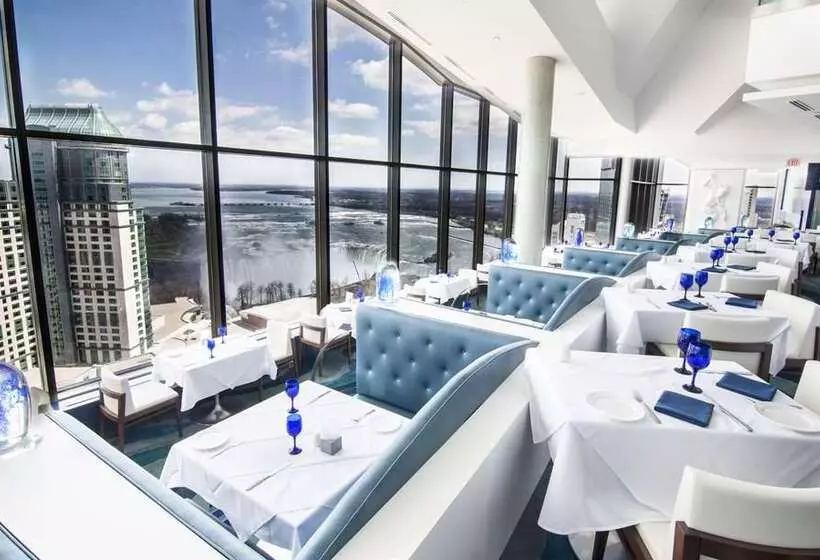 Hilton Niagara Falls/fallsview Hotel & Suites