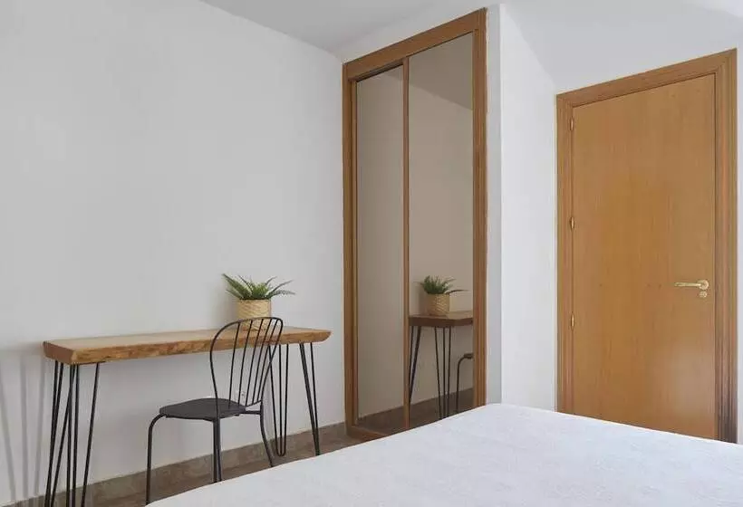 פונדק Leizarooms