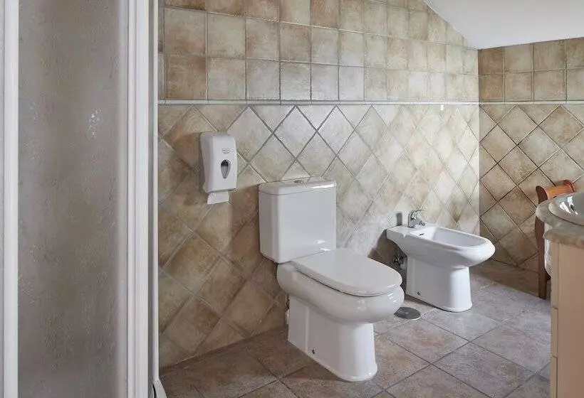 פונדק Leizarooms