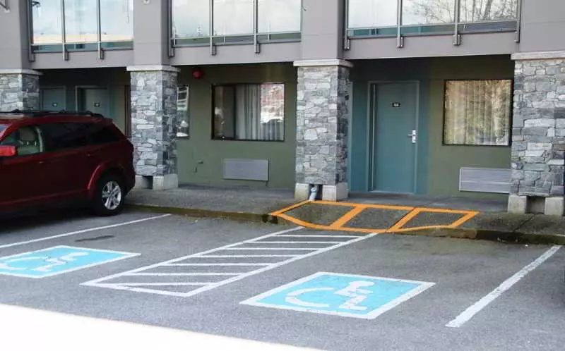 酒店 Accent Inns Burnaby