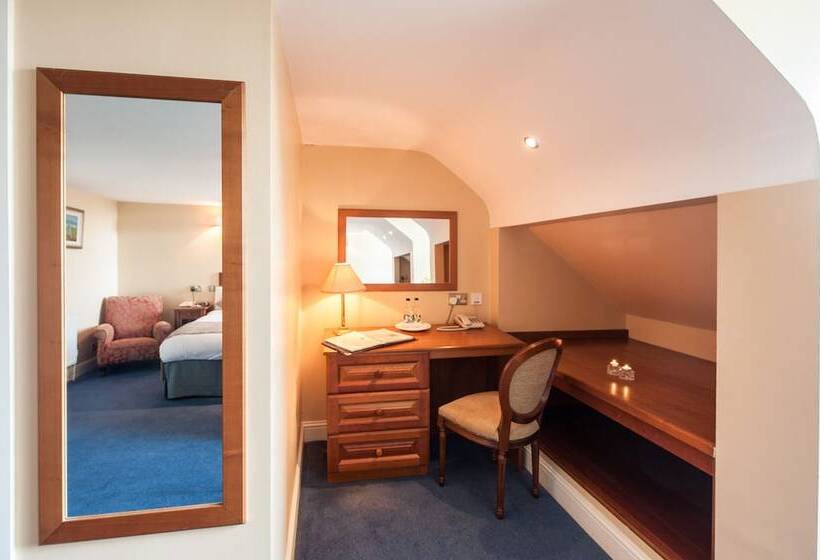 酒店 Blarney Castle