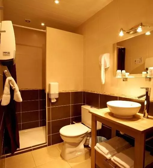 Отель Hôtel Le Bon Accueil