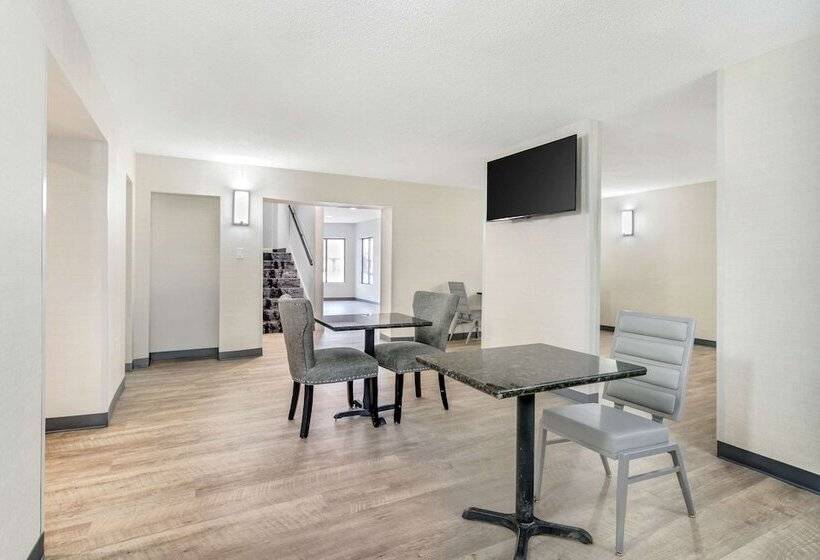 فندق Comfort Inn