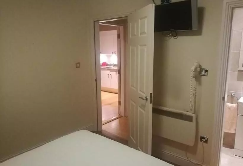 فندق Crawford House Scholarlee Living Apartments