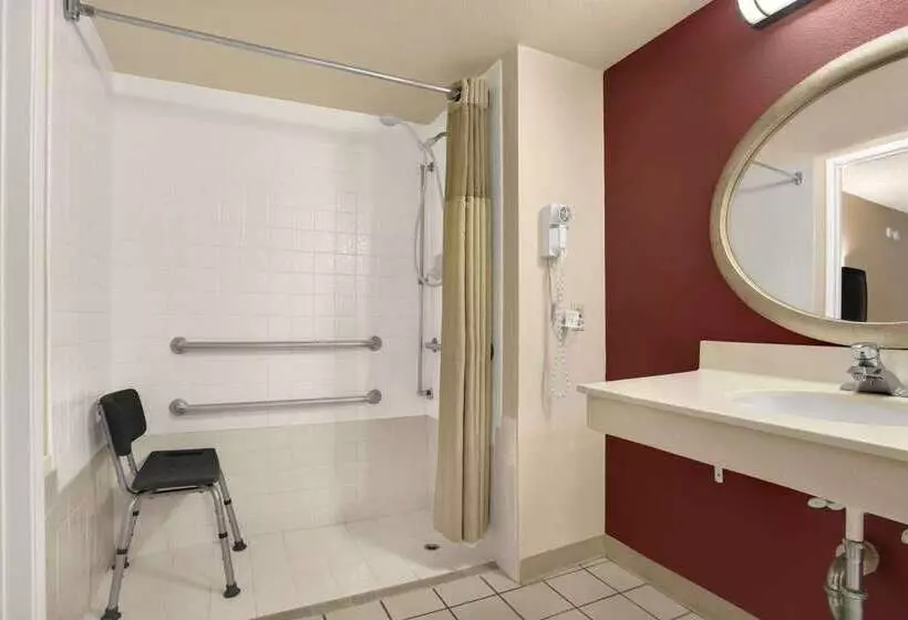 Отель Days Inn By Wyndham Buena Park