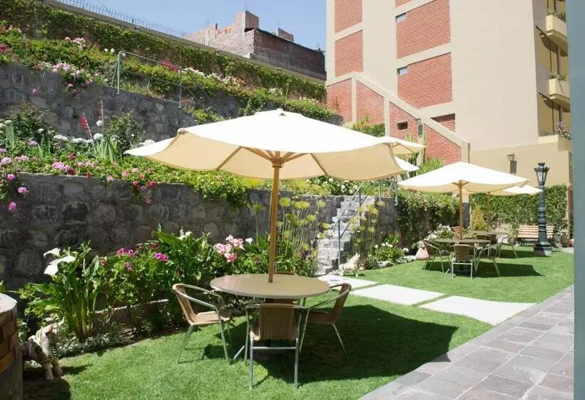 Отель El Cabildo