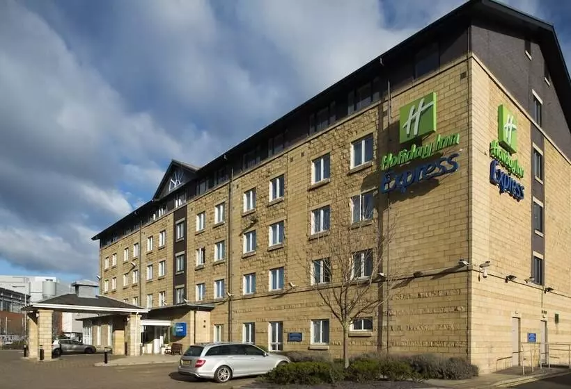 호텔 Holiday Inn Express Edinburgh Leith Waterfront, An Ihg