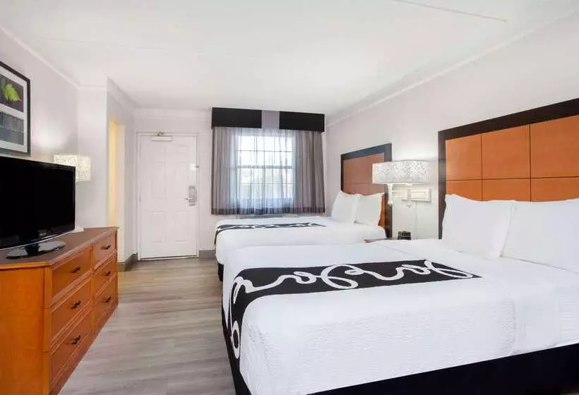 هتل Baymont By Wyndham Fort Myers Central