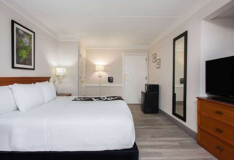 Otel Baymont By Wyndham Fort Myers Central