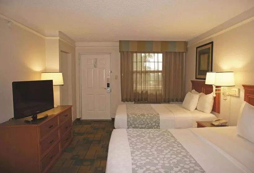 هتل La Quinta Inn By Wyndham Pensacola