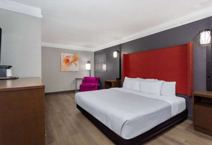 فندق La Quinta Inn By Wyndham Pensacola