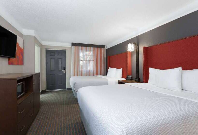 فندق La Quinta Inn By Wyndham Pensacola