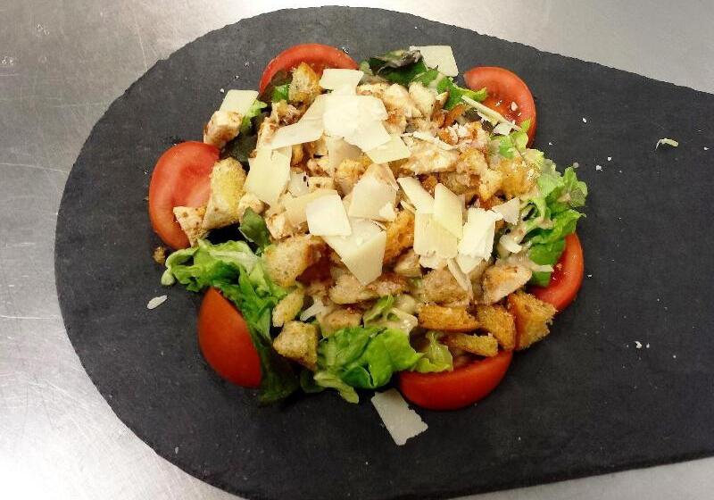 هتل Logis Les Provinciales