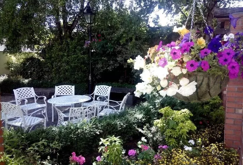 호텔 Lord Bagenal Inn