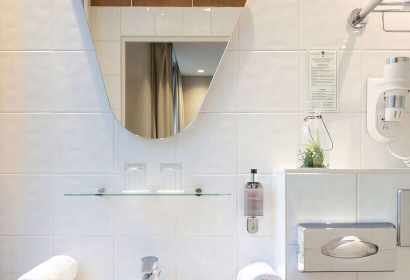 هتل Magenta 38 By Happyculture