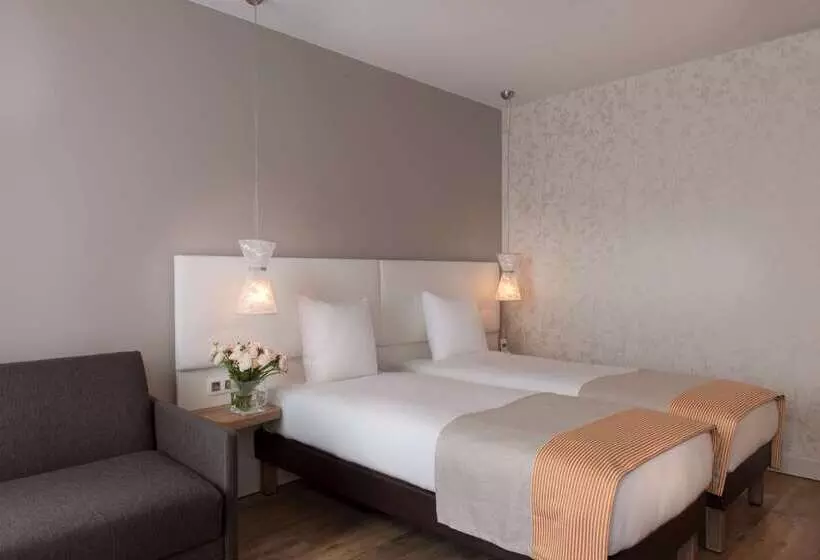 هتل Magenta 38 By Happyculture