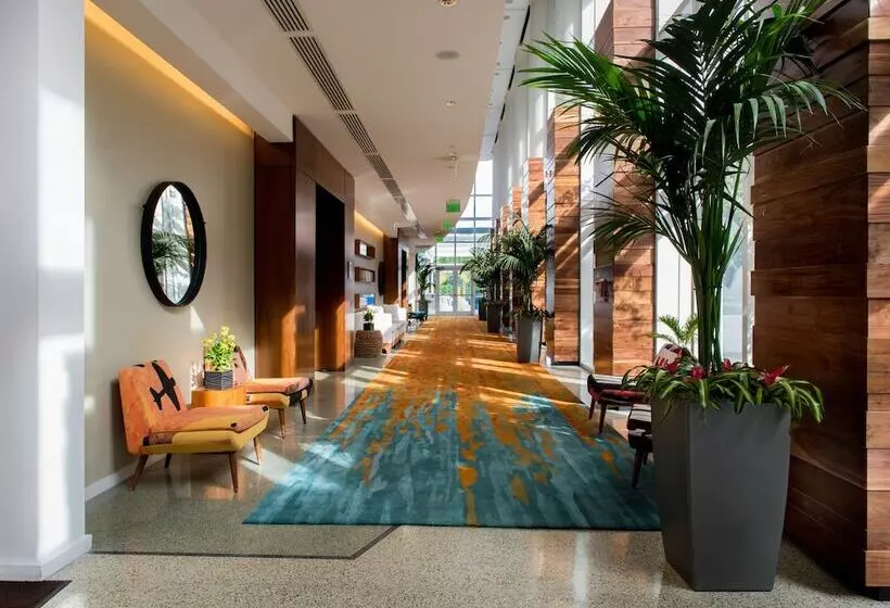 호텔 Royal Palm South Beach Miami, A Tribute Portfolio Resort