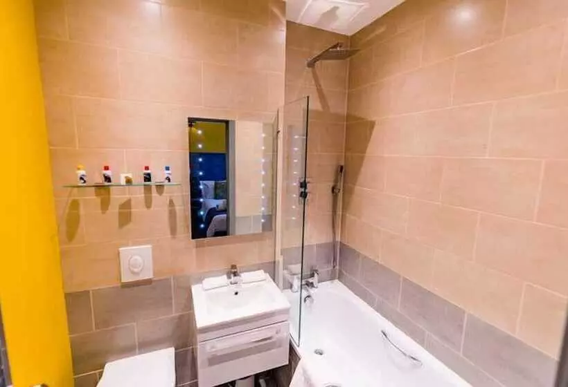 בית מלון כפרי Stonecross Manor