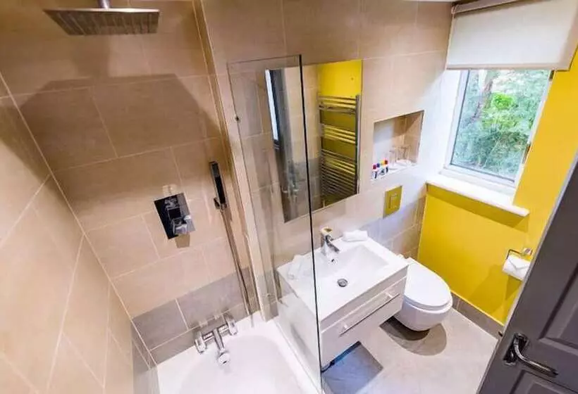 בית מלון כפרי Stonecross Manor