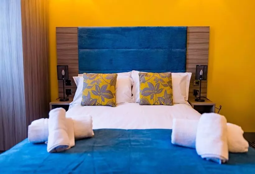 בית מלון כפרי Stonecross Manor