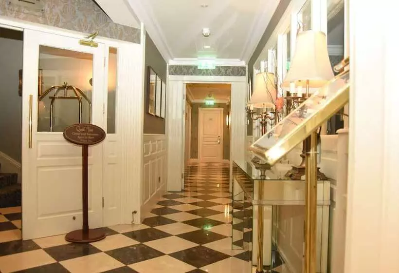 בית מלון כפרי The Fairview Boutique