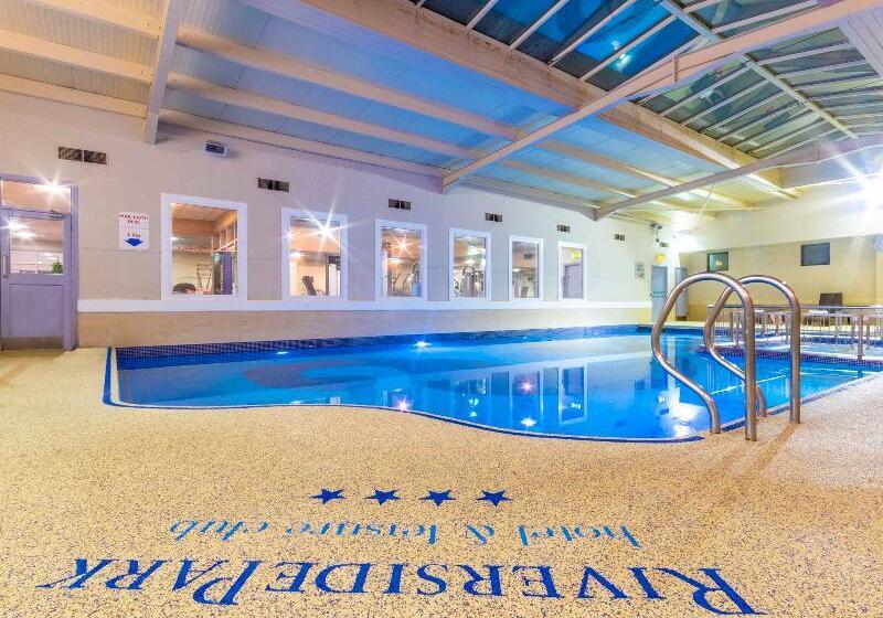 Отель The Riverside Park