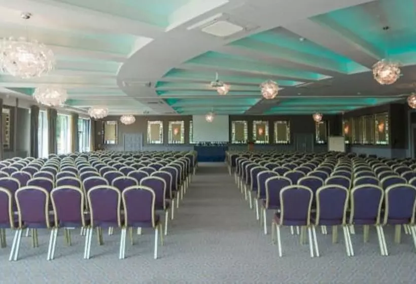 فندق The Riverside Park