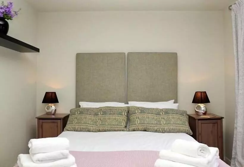 Отель The Stonemasons Inn