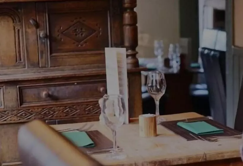 Отель The Stonemasons Inn