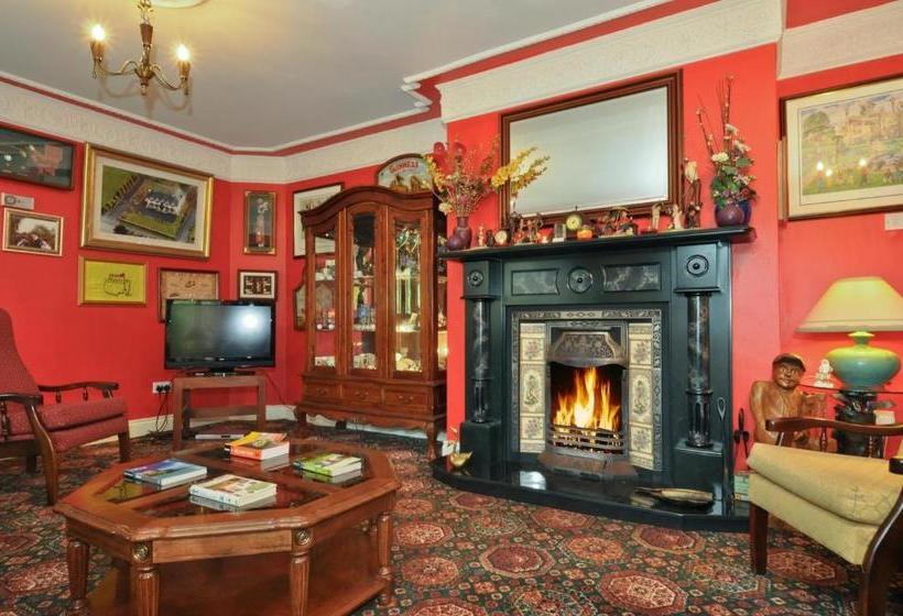 پانسیون Augusta Lodge Guesthouse