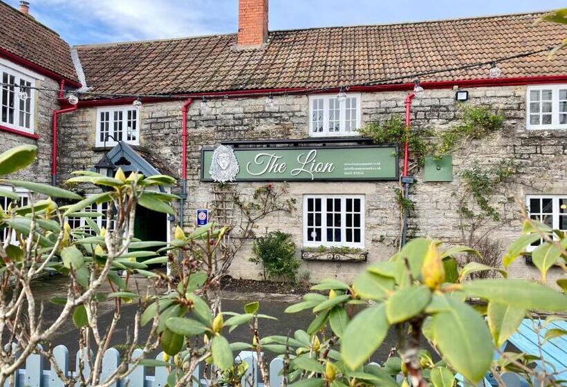 ユースホステル The Lion At West Pennard
