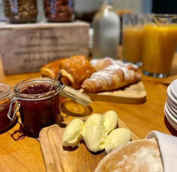 ユースホステル The Lion At West Pennard